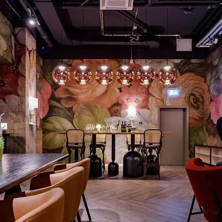 Ibis Styles Center