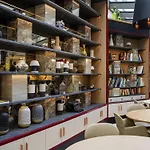 Ibis Styles Center