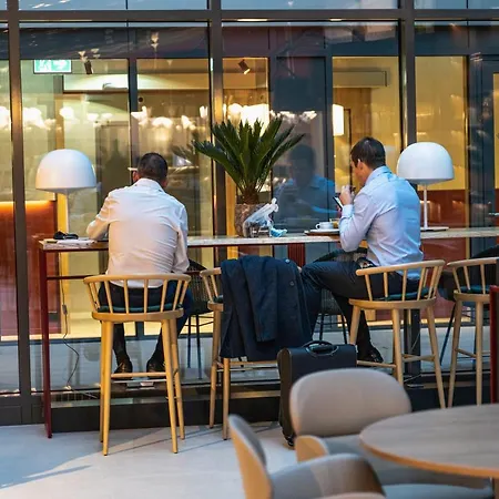 Ibis Styles Center 3*