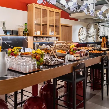 Hotel Ibis Styles Center 3*