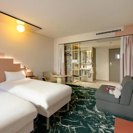 Ibis Styles Center