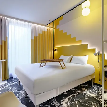 Ibis Styles Center 3*
