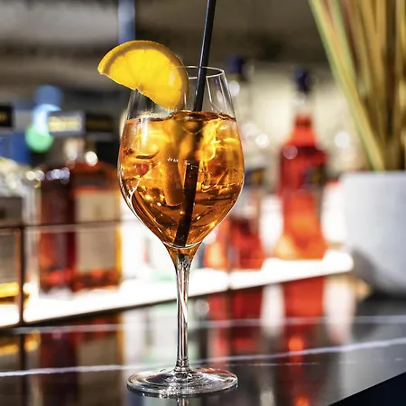 Ibis Styles Center 3*