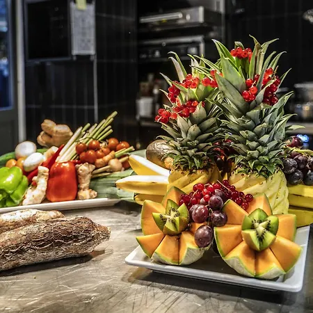 Ibis Styles Center 3*