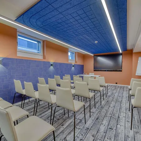 Ibis Styles Center 3*