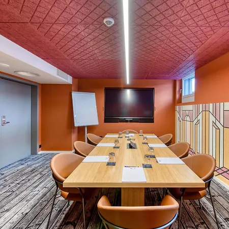 Ibis Styles Center 3*