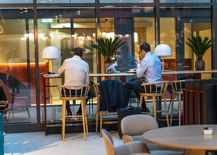 Ibis Styles Center 3*