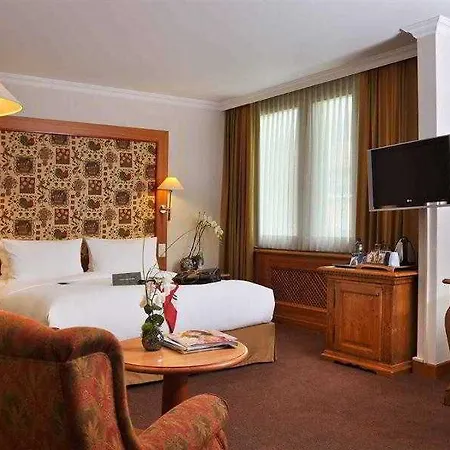 Hotel Ibis Styles Center 3*